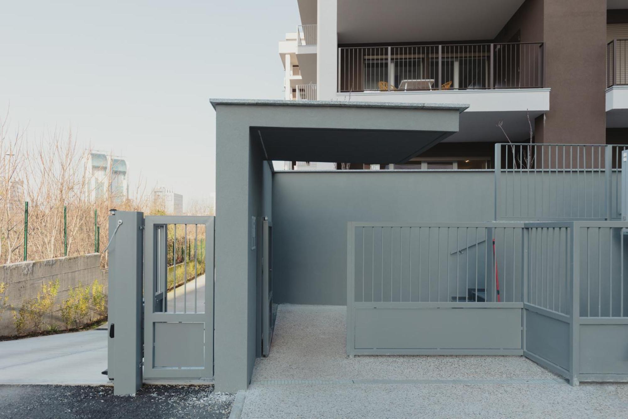 Gohost - Modern And Bright Apartments With Terrace And Balcony Milan