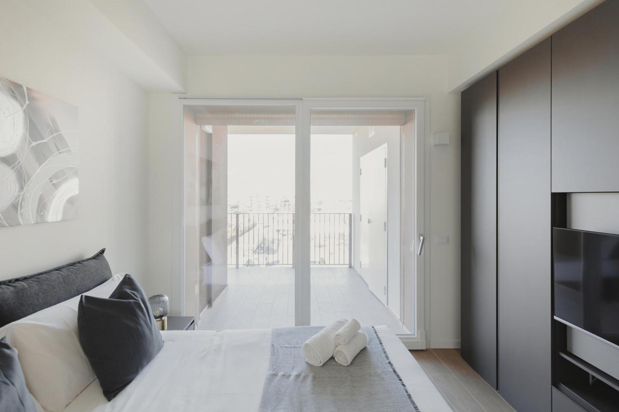 Apartamento Gohost - Modern And Bright With Terrace And Balcony Milán