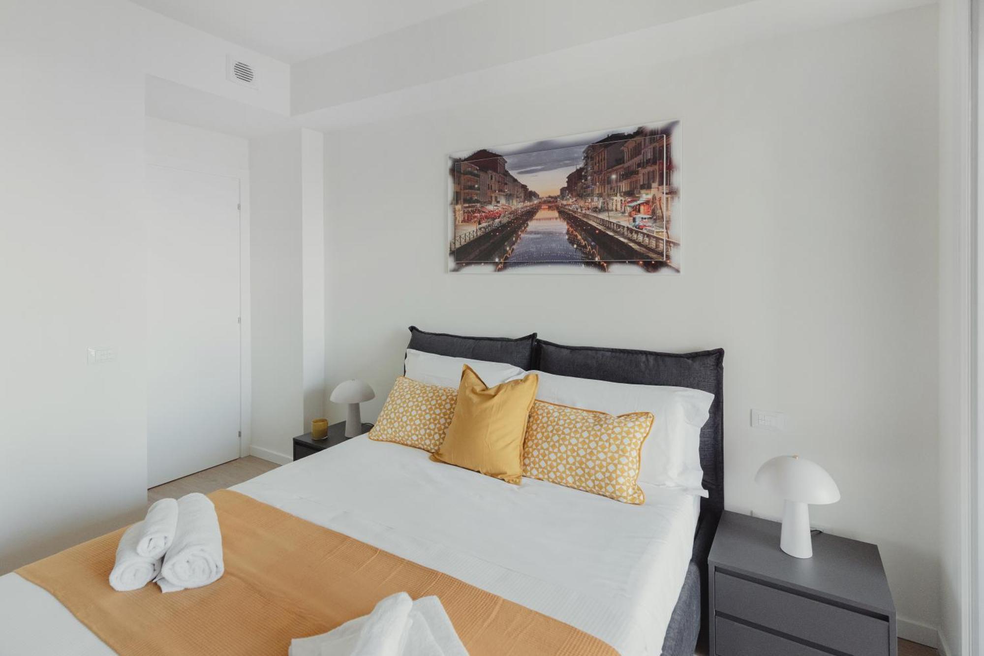 Gohost - Modern And Bright Apartments With Terrace And Balcony Milan