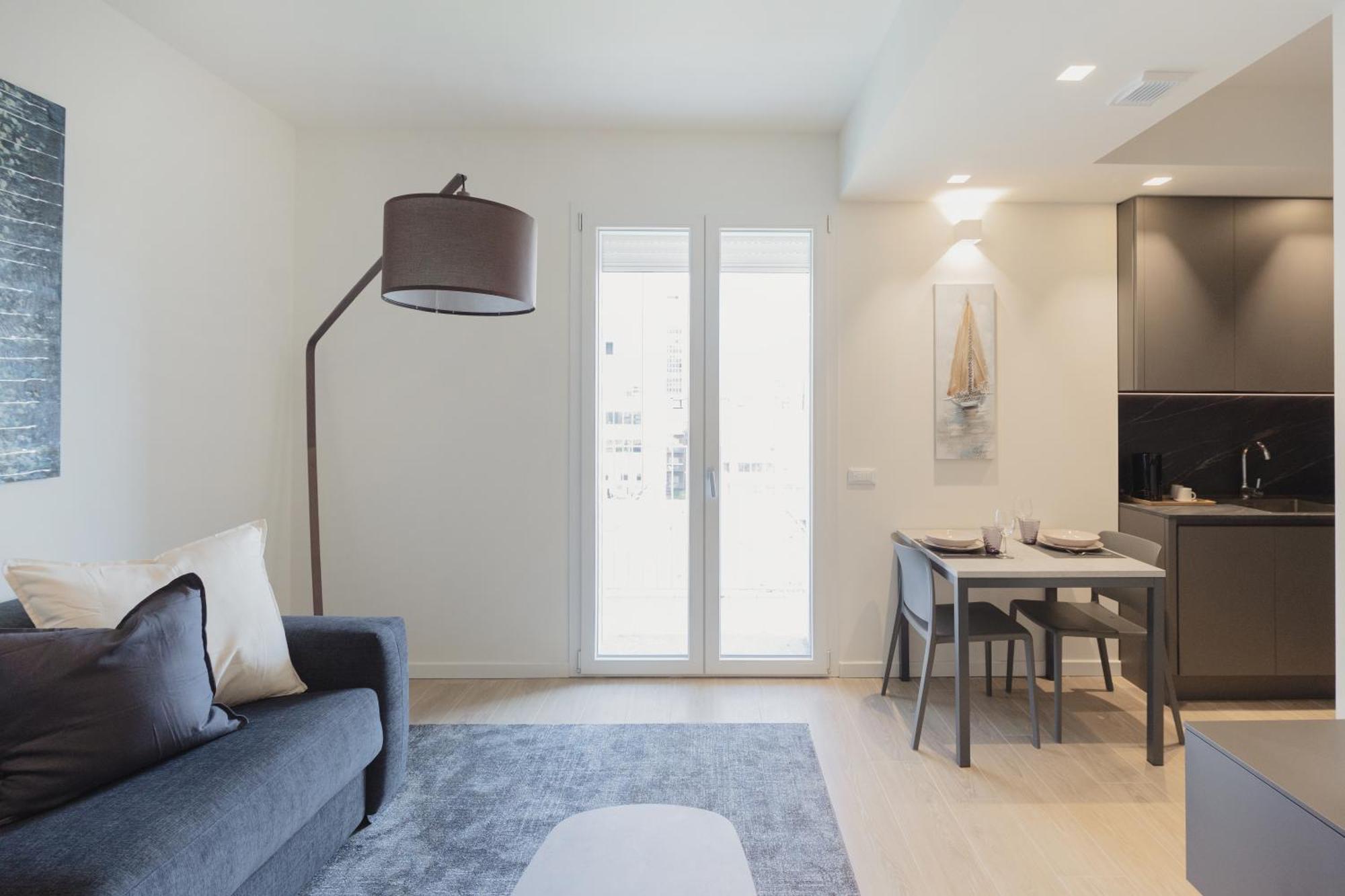 Gohost - Modern And Bright Apartments With Terrace And Balcony *