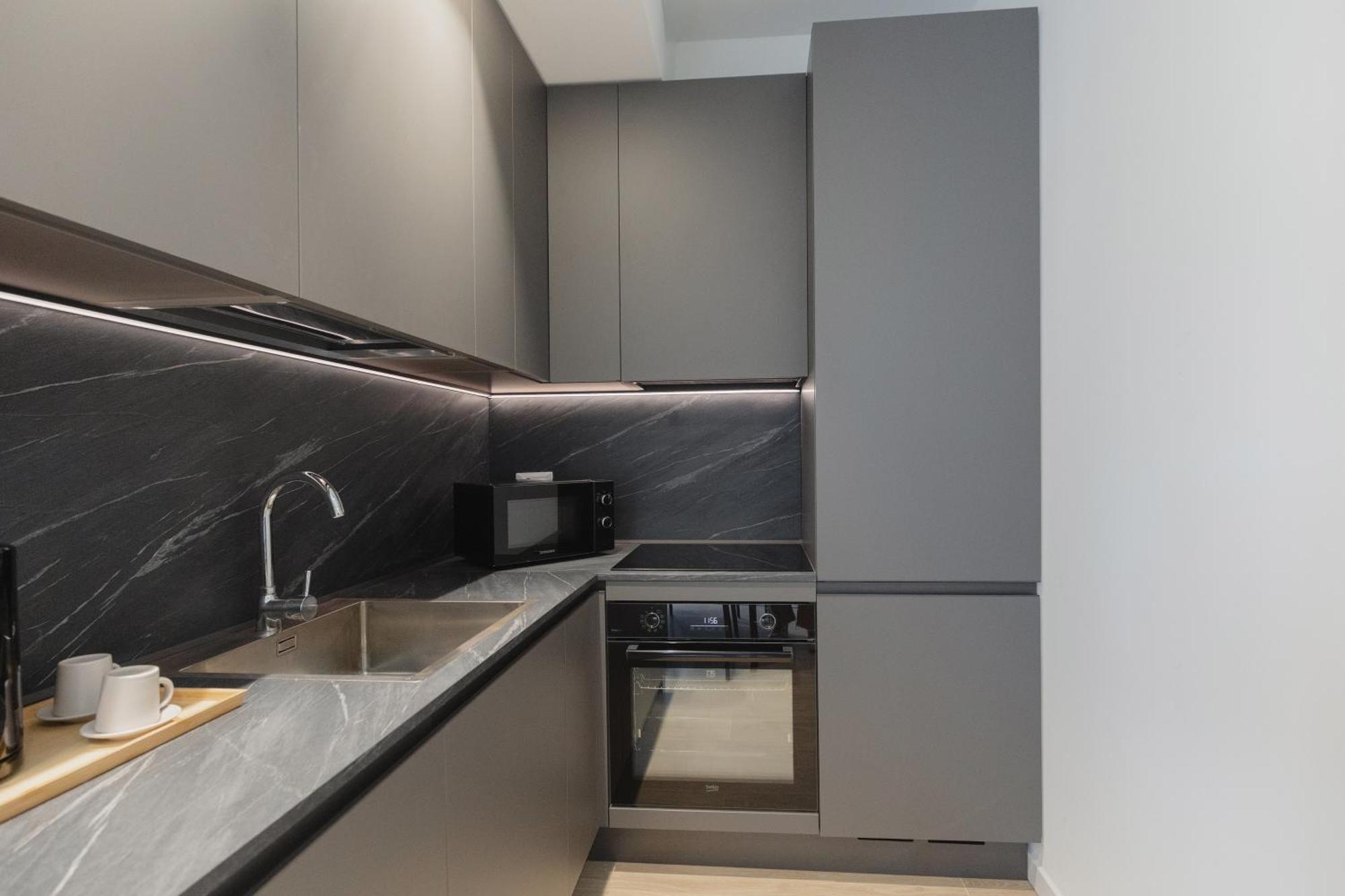 Gohost - Modern And Bright Apartments With Terrace And Balcony Milan